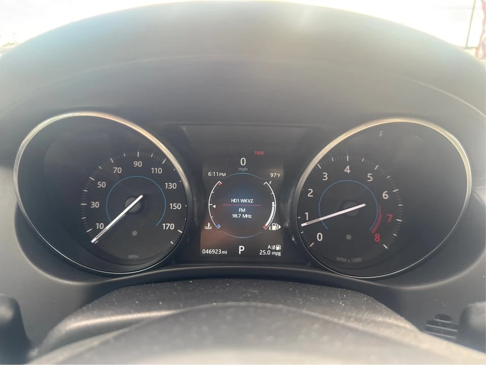 2017 Jaguar XE - Image 15 of 20