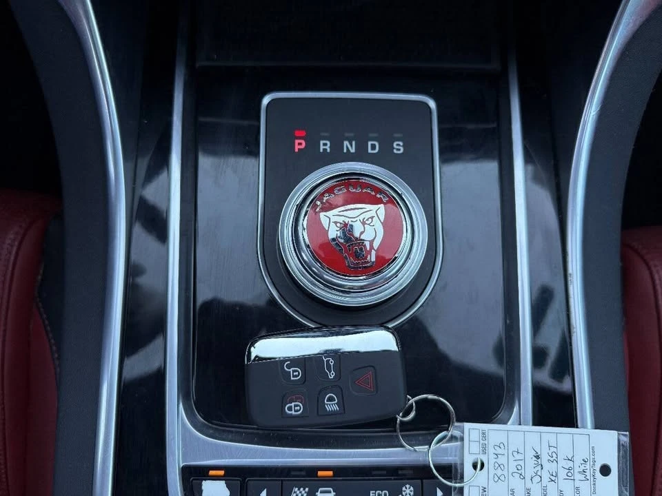 2017 Jaguar XE - Image 19 of 19