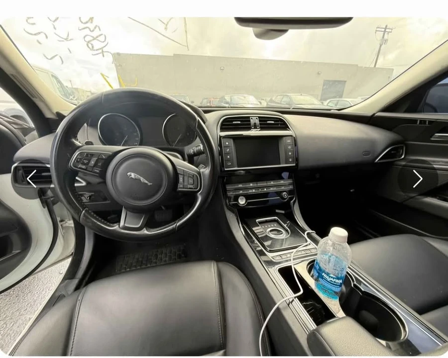 2017 Jaguar XE - Image 2 of 4