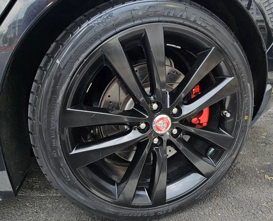 2017 Jaguar XE - Image 22 of 23