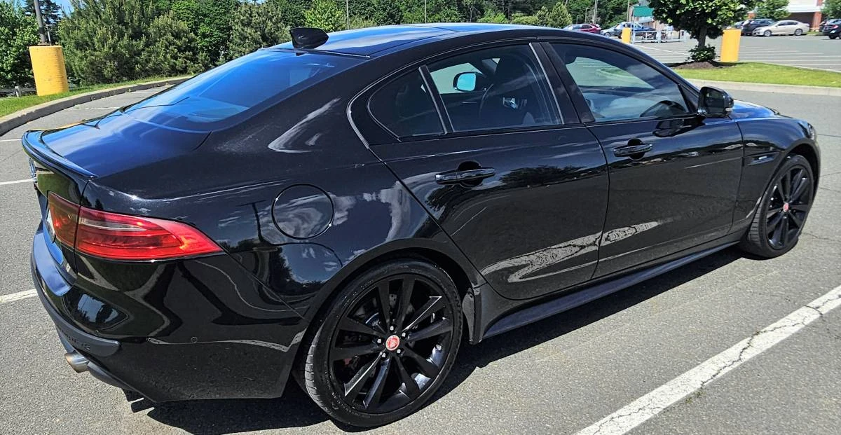 2017 Jaguar XE - Image 6 of 23