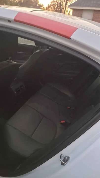 2017 Jaguar XE - Image 8 of 8