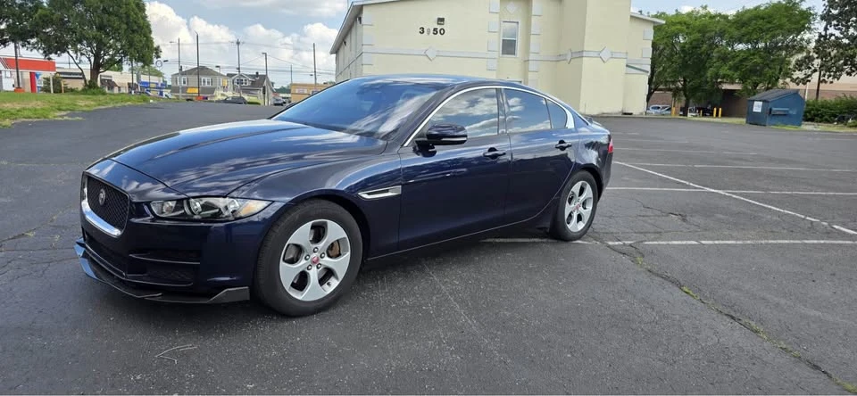 2017 Jaguar XE - Image 2 of 10