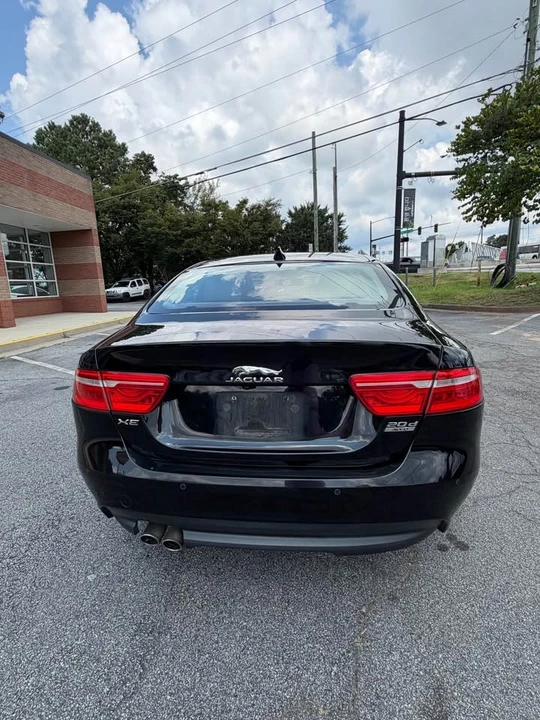 2017 Jaguar XE - Image 15 of 15