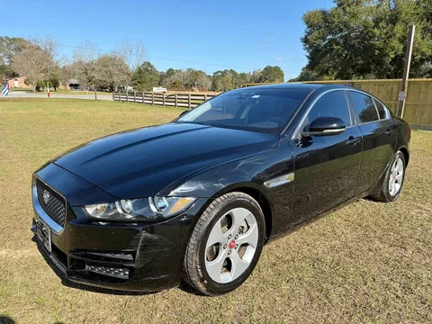 2017 Jaguar XE XE 20d Premium Sedan 4D