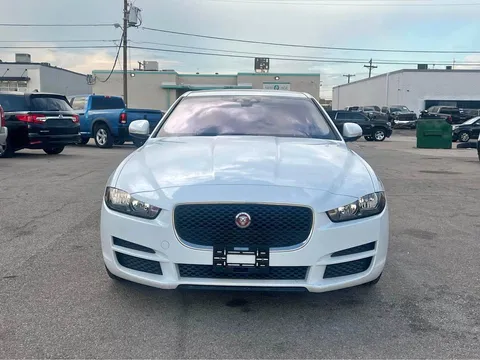 2017 Jaguar XE XE 20d Premium Sedan 4D