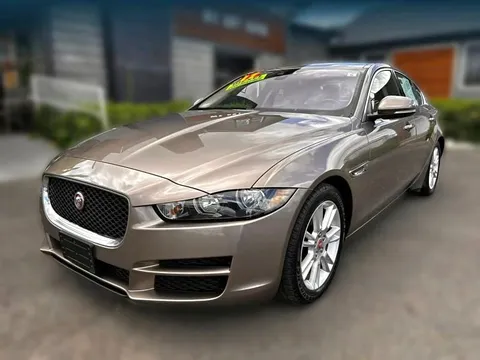 2017 Jaguar XE 20d Premium Sedan