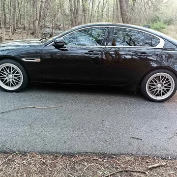 2017 Jaguar XE XE 20d Prestige Sedan 4D