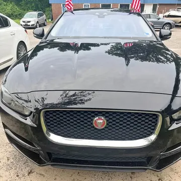 2017 Jaguar XE XE 20d Prestige Sedan 4D