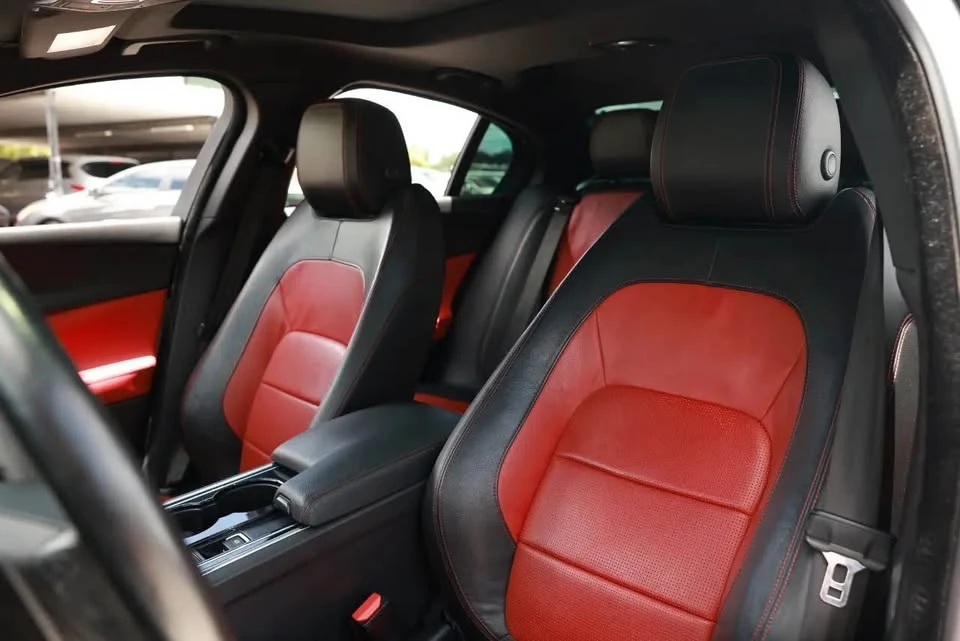 2017 Jaguar XE - Image 11 of 16