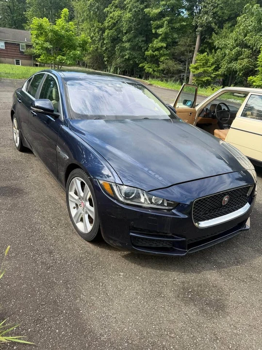 2017 Jaguar XE - Image 12 of 12