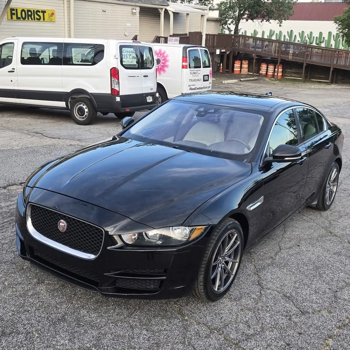 2017 Jaguar XE - Image 2 of 16