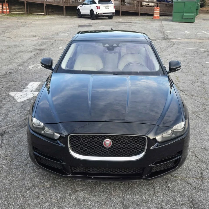 2017 Jaguar XE - Image 3 of 16