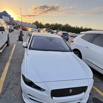 2017 Jaguar XE 25t Premium