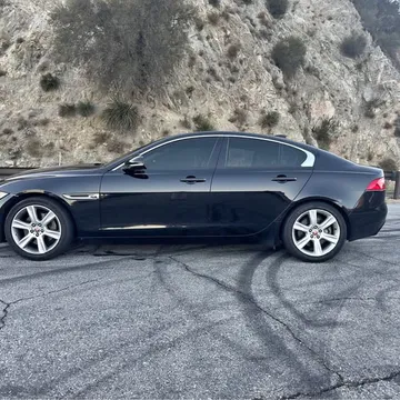 2017 Jaguar XE XE 25t Premium Sedan 4D