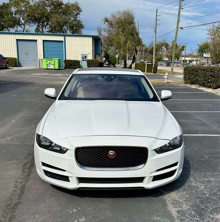 2017 Jaguar XE - Image 2 of 10