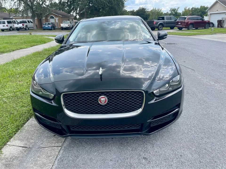 2017 Jaguar XE - Image 2 of 16