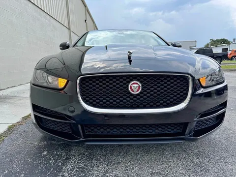 2017 Jaguar XE XE 25t Premium Sedan 4D