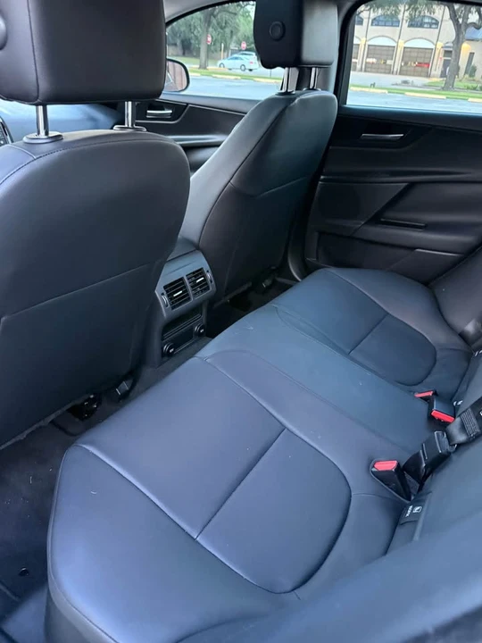 2017 Jaguar XE - Image 11 of 16