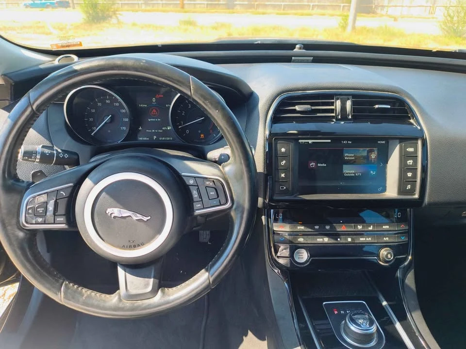 2017 Jaguar XE - Image 15 of 16