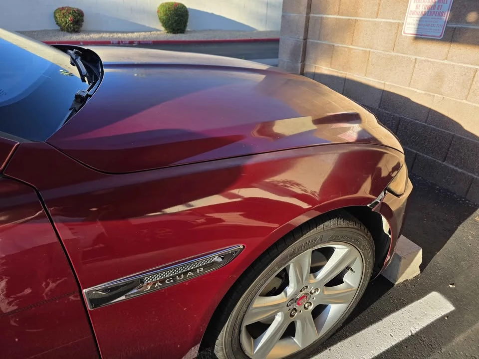 2017 Jaguar XE - Image 7 of 11
