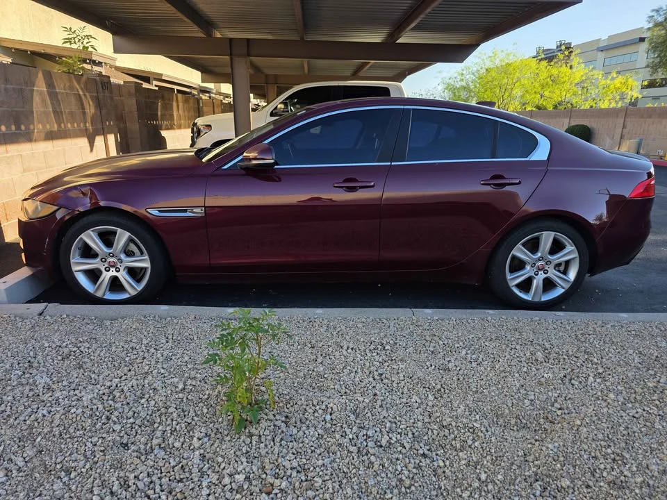2017 Jaguar XE - Image 3 of 11