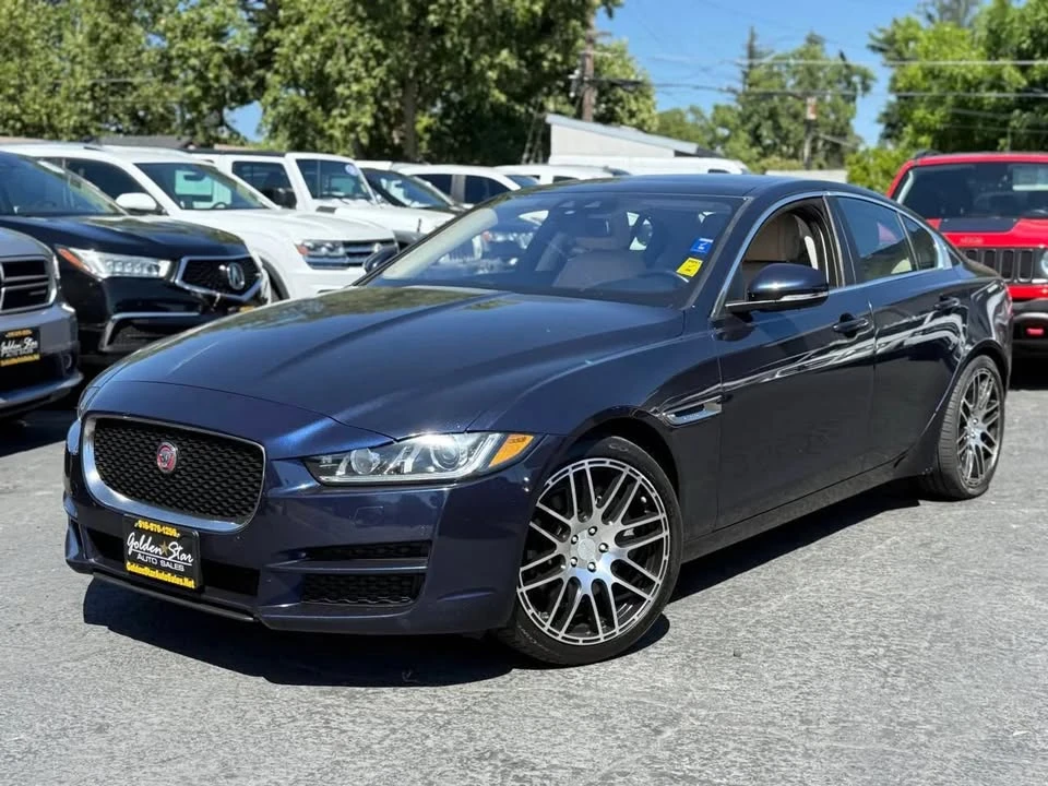 2017 Jaguar XE - Image 2 of 19