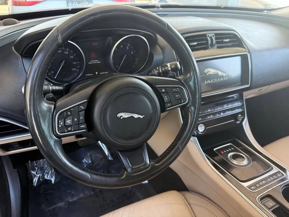 2017 Jaguar XE - Image 12 of 19
