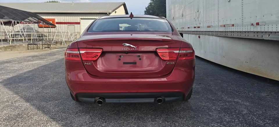 2017 Jaguar XE - Image 6 of 20