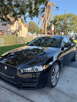 2017 Jaguar XE XE 25t Prestige Sedan 4D
