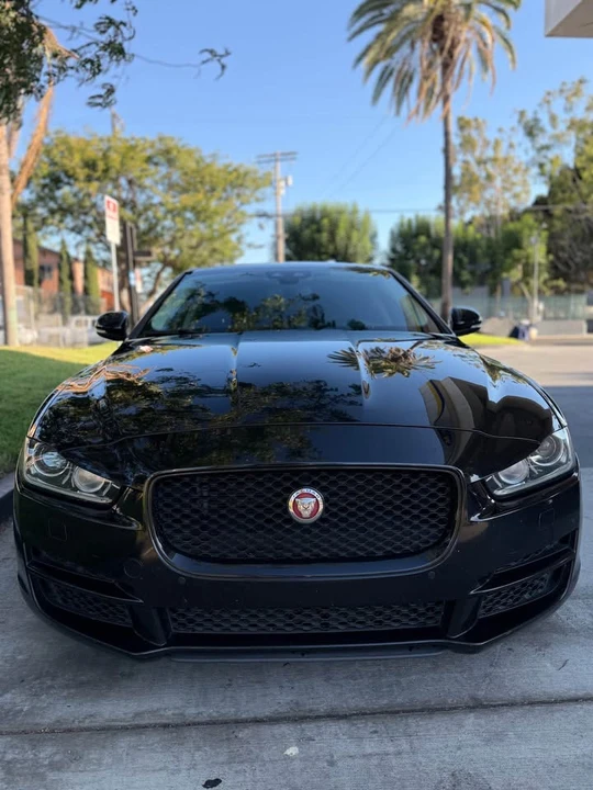 2017 Jaguar XE - Image 2 of 12