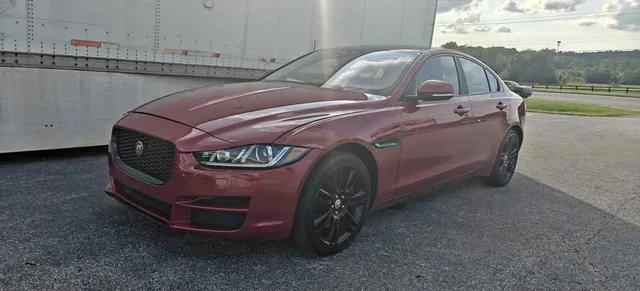 2017 Jaguar XE XE 25t Prestige Sedan 4D