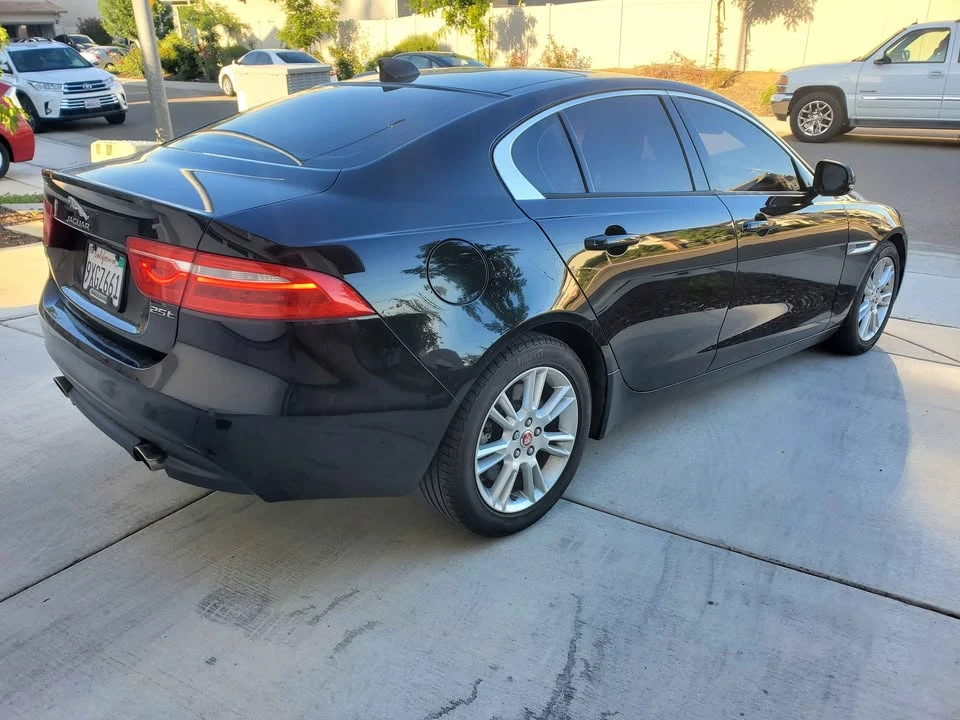 2017 Jaguar XE - Image 5 of 13