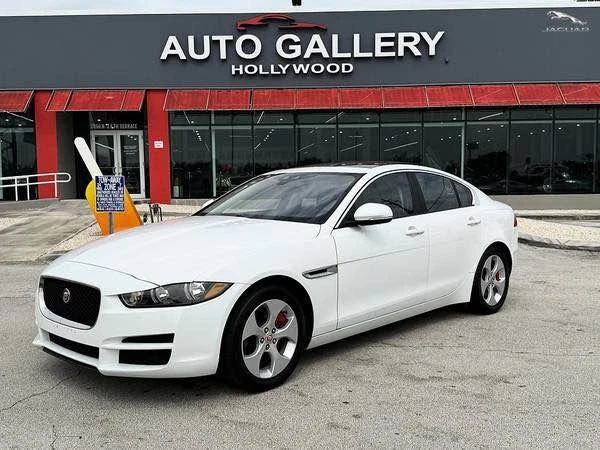 2017 Jaguar XE - Image 6 of 6