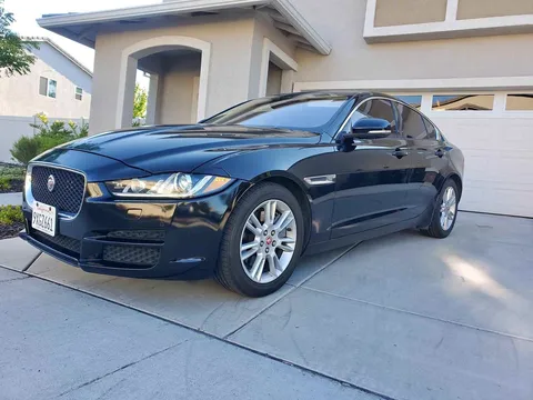 2017 Jaguar XE XE 25t Prestige Sedan 4D