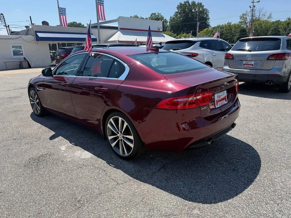2017 Jaguar XE - Image 6 of 17
