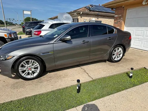2017 Jaguar XE 25t R-Sport