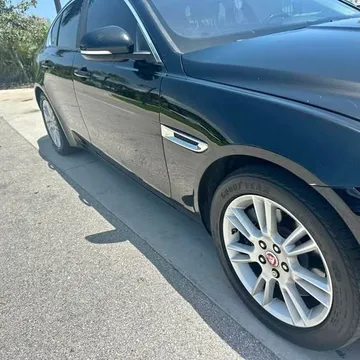 2017 Jaguar XE XE 25t Sedan 4D