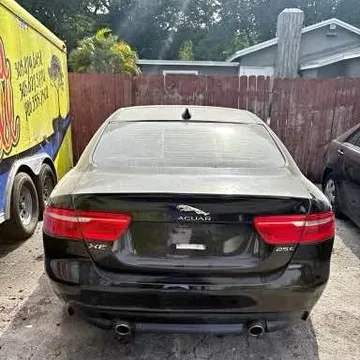 2017 Jaguar XE 25t Sedan