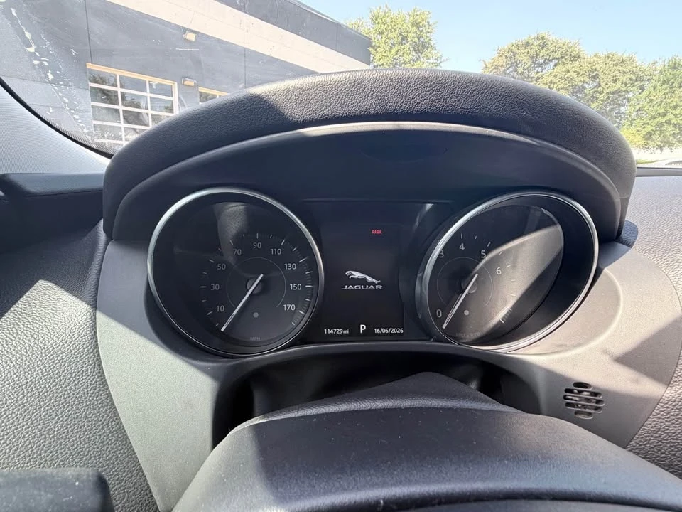 2017 Jaguar XE - Image 12 of 16