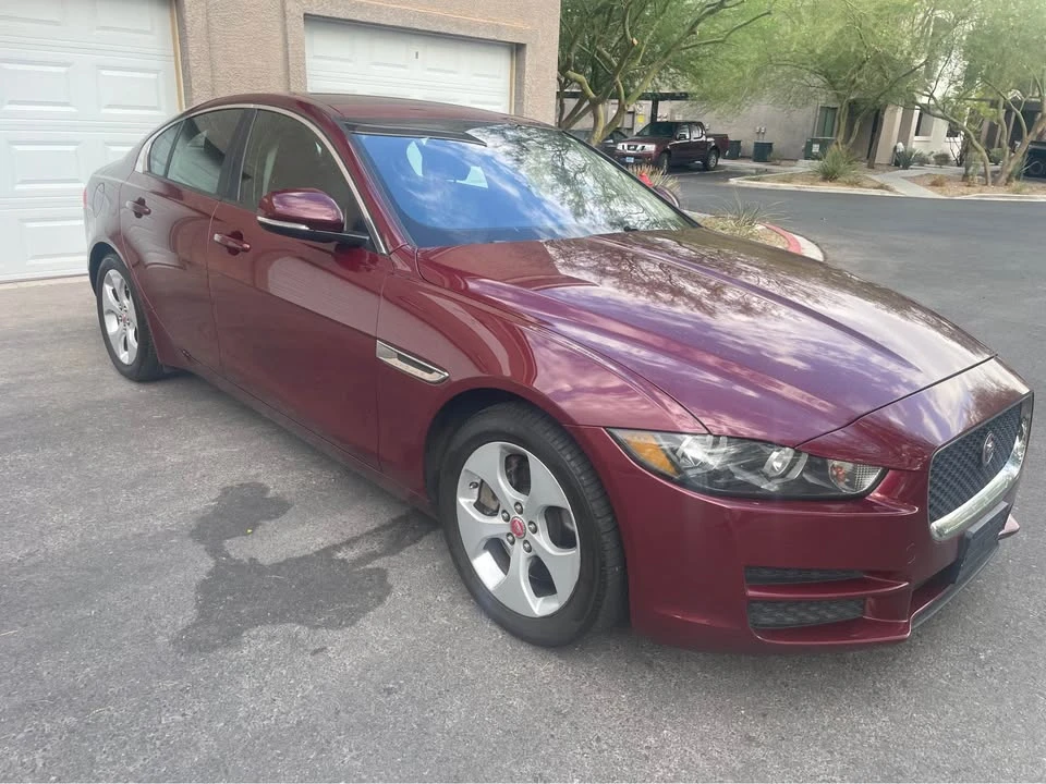 2017 Jaguar XE - Image 16 of 20