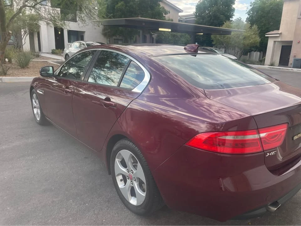2017 Jaguar XE - Image 19 of 20