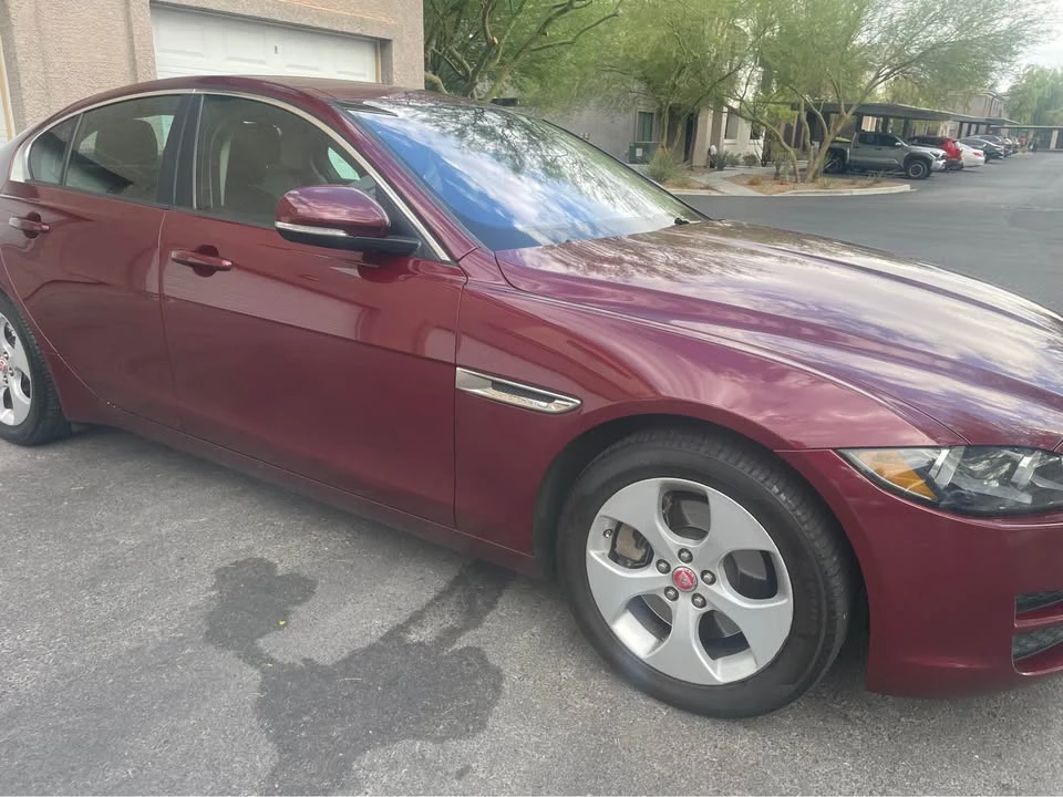 2017 Jaguar XE - Image 5 of 20