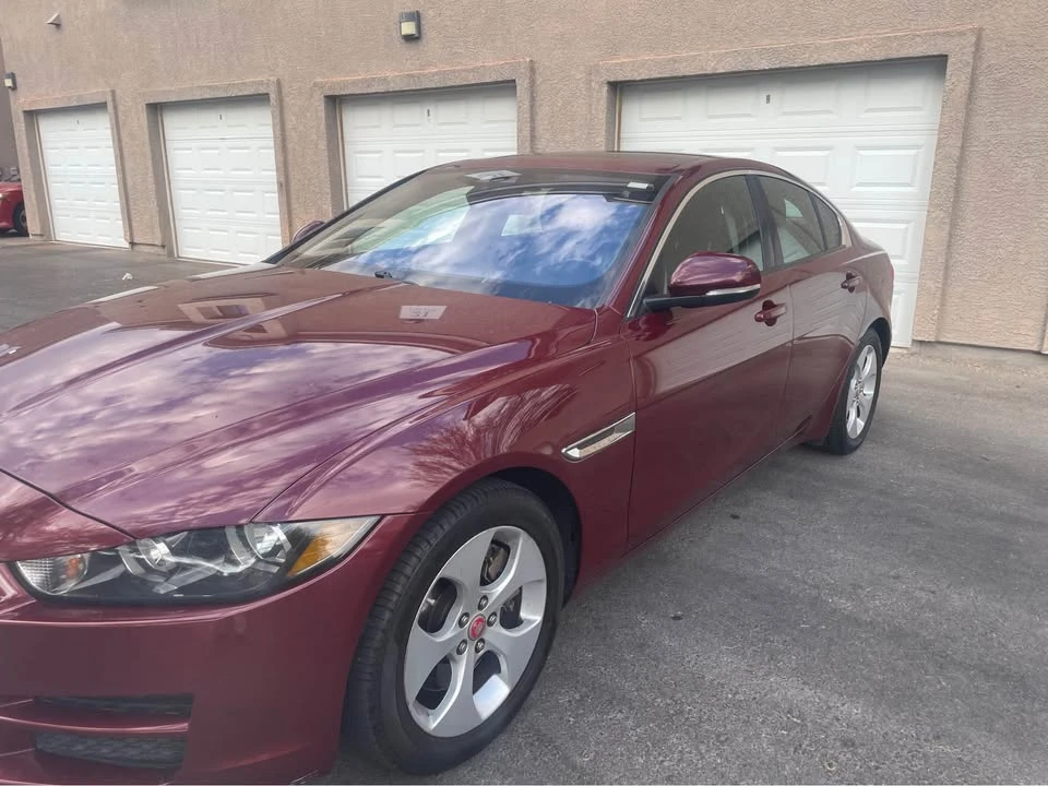 2017 Jaguar XE - Image 6 of 20