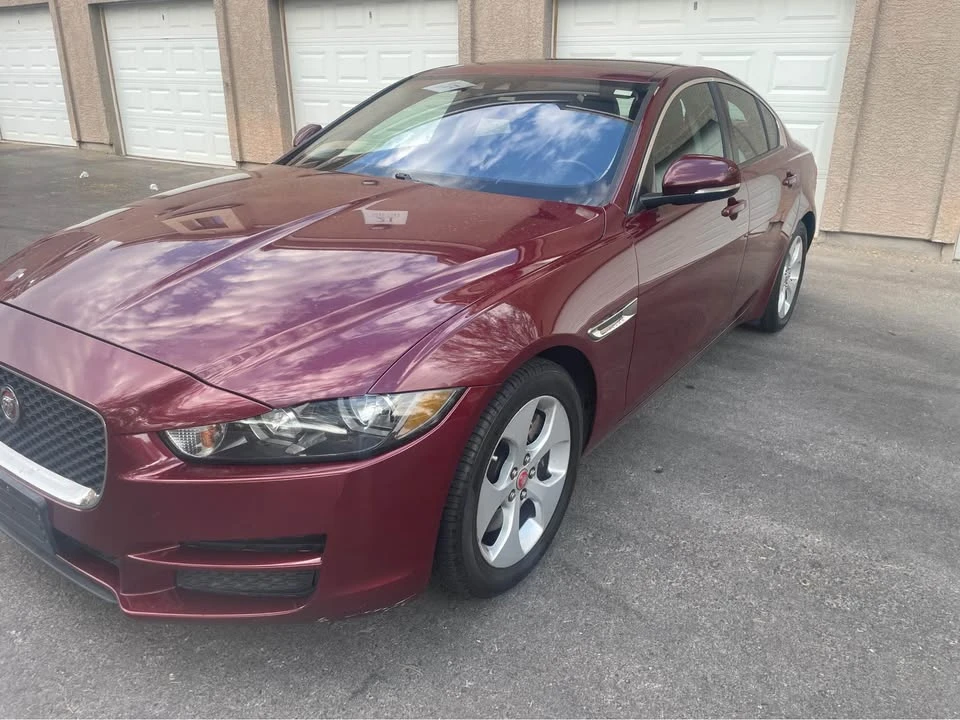 2017 Jaguar XE - Image 15 of 20