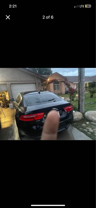 2017 Jaguar XE - Image 9 of 10
