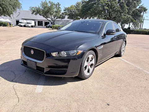 2017 Jaguar XE XE 25t Sedan 4D