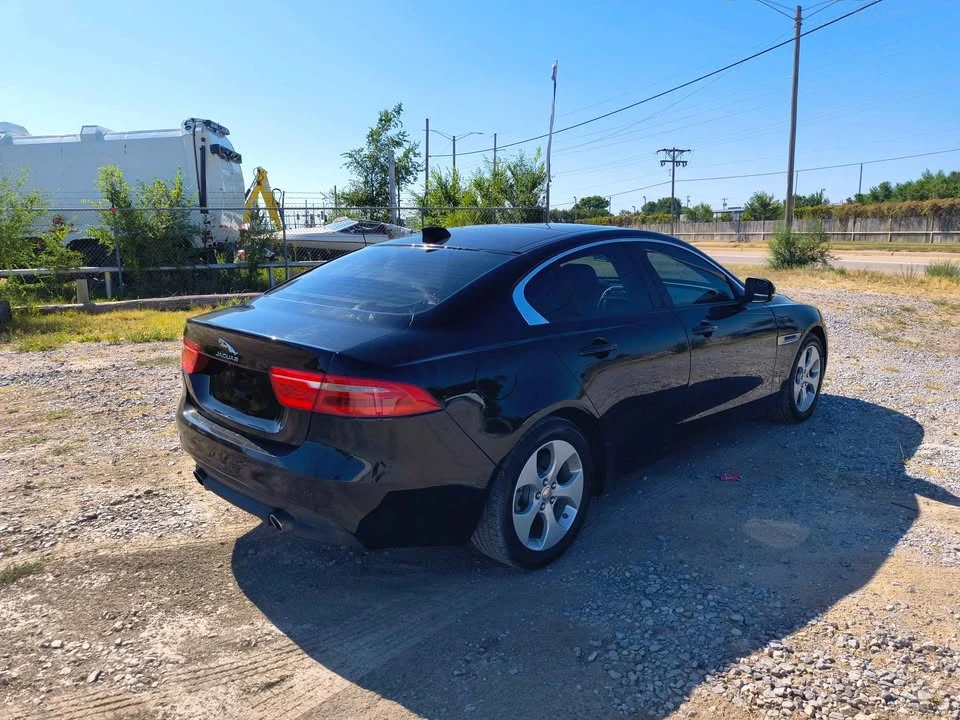 2017 Jaguar XE - Image 5 of 16