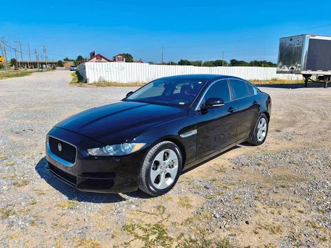 2017 Jaguar XE XE 25t Sedan 4D