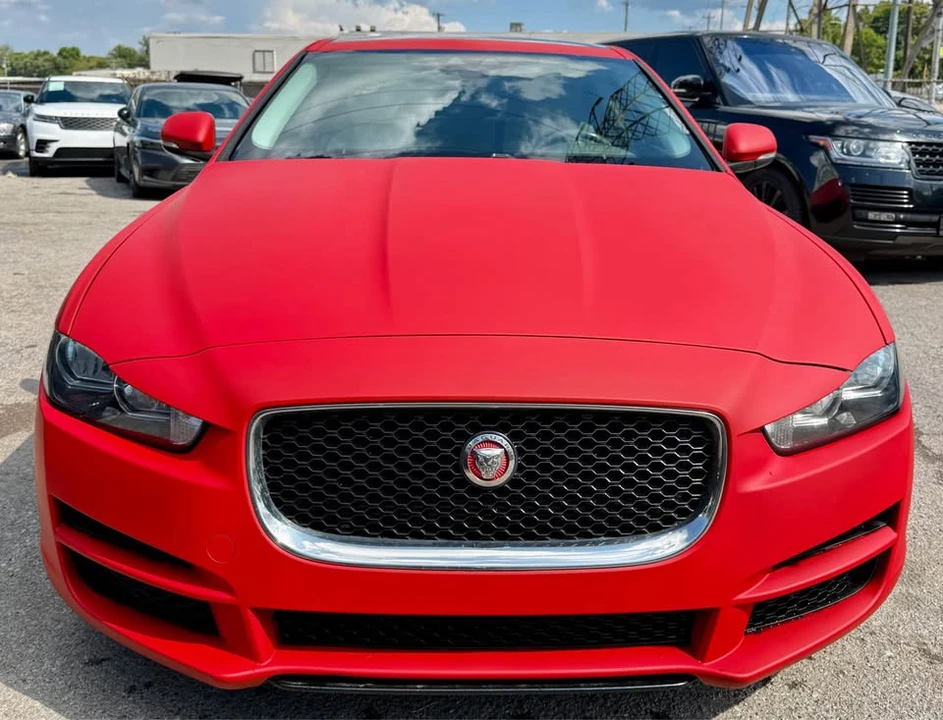 2017 Jaguar XE - Image 2 of 20